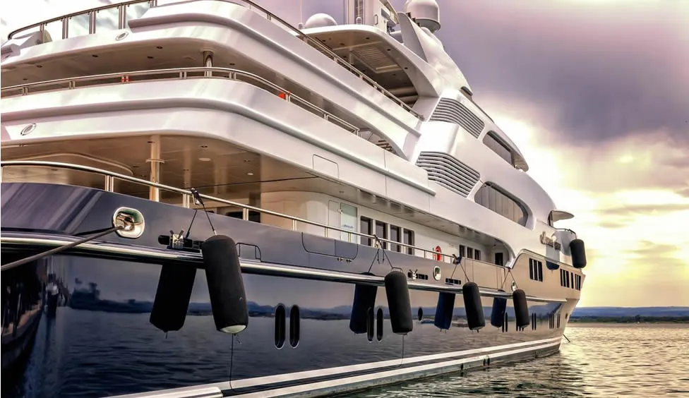 How does people get internet on a yacht?